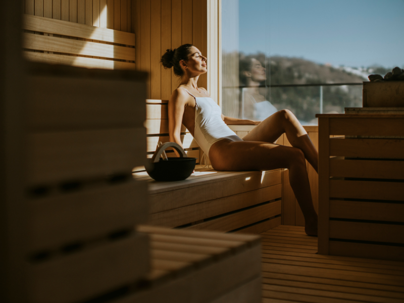 Traditional Sauna vs. Infrared Sauna: A Complete Comparison for Outdoor Use
